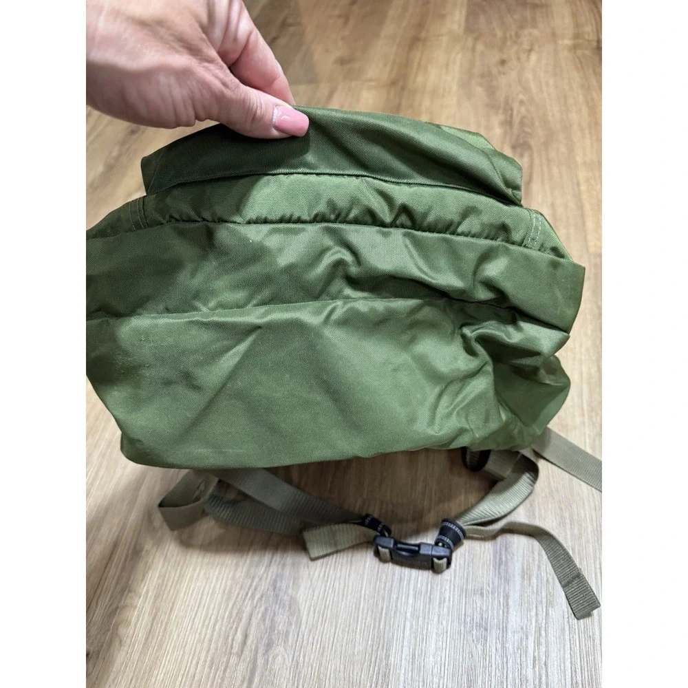 Vtg LL Bean Deluxe Reflective Backpack Nylon Green School Travel Hiking Daypack